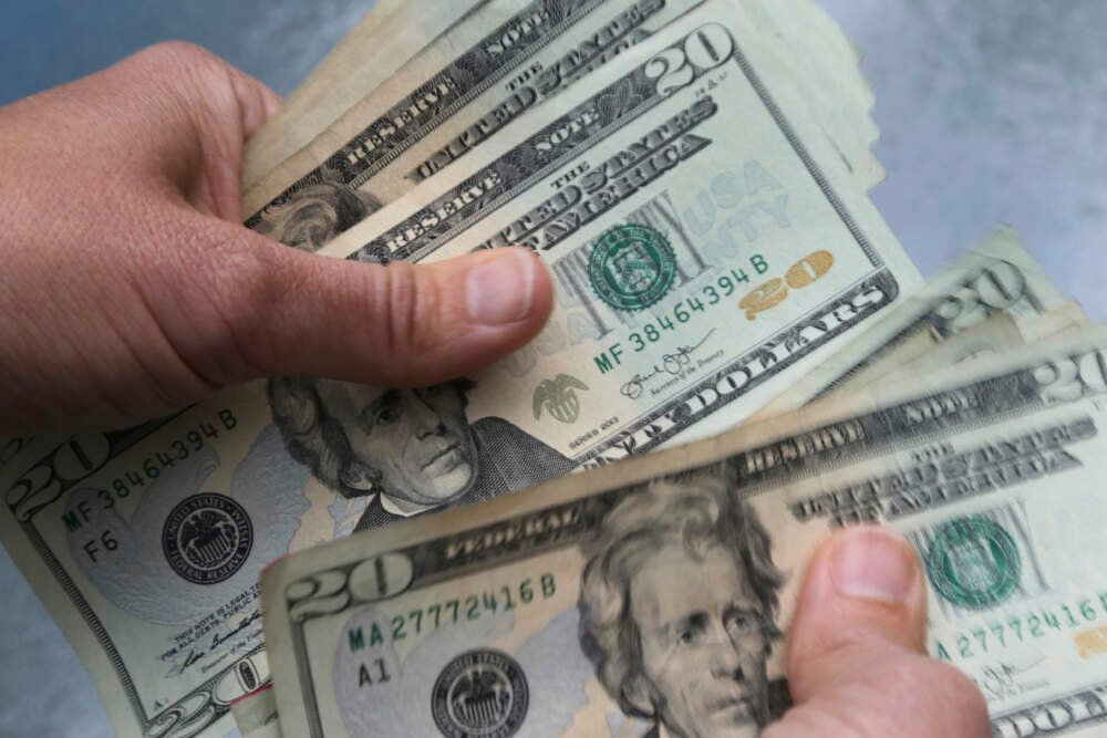 Is $20 an Hour a Good Salary?