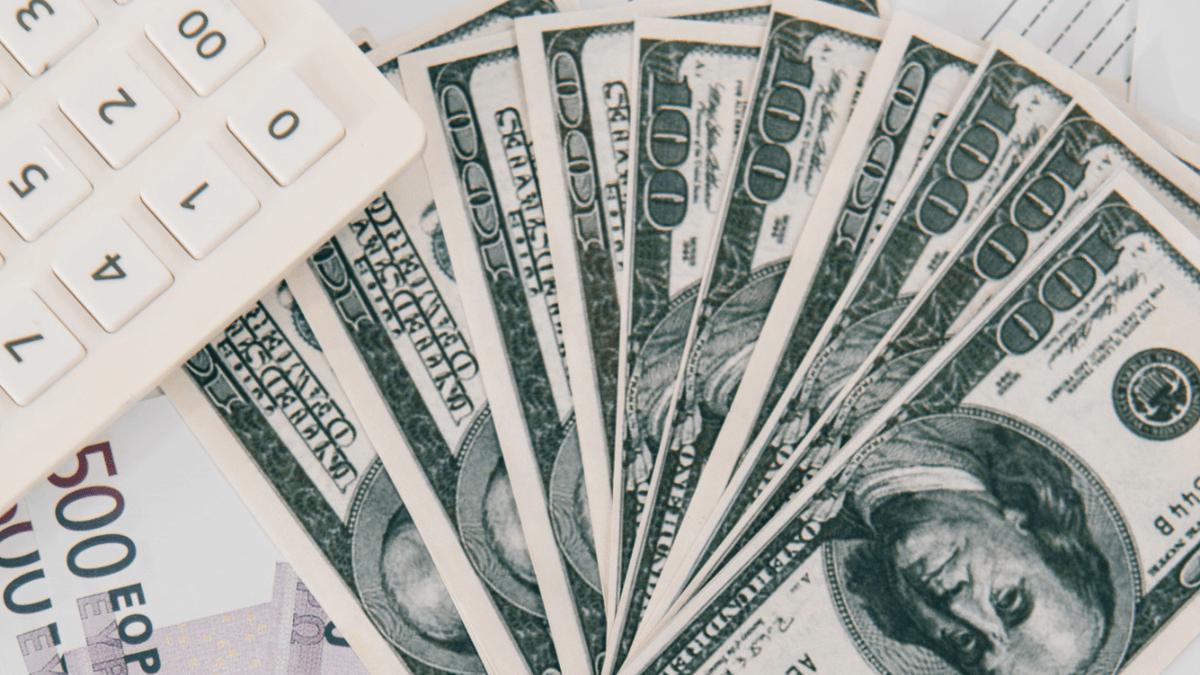 What is a 4 Figure Salary?