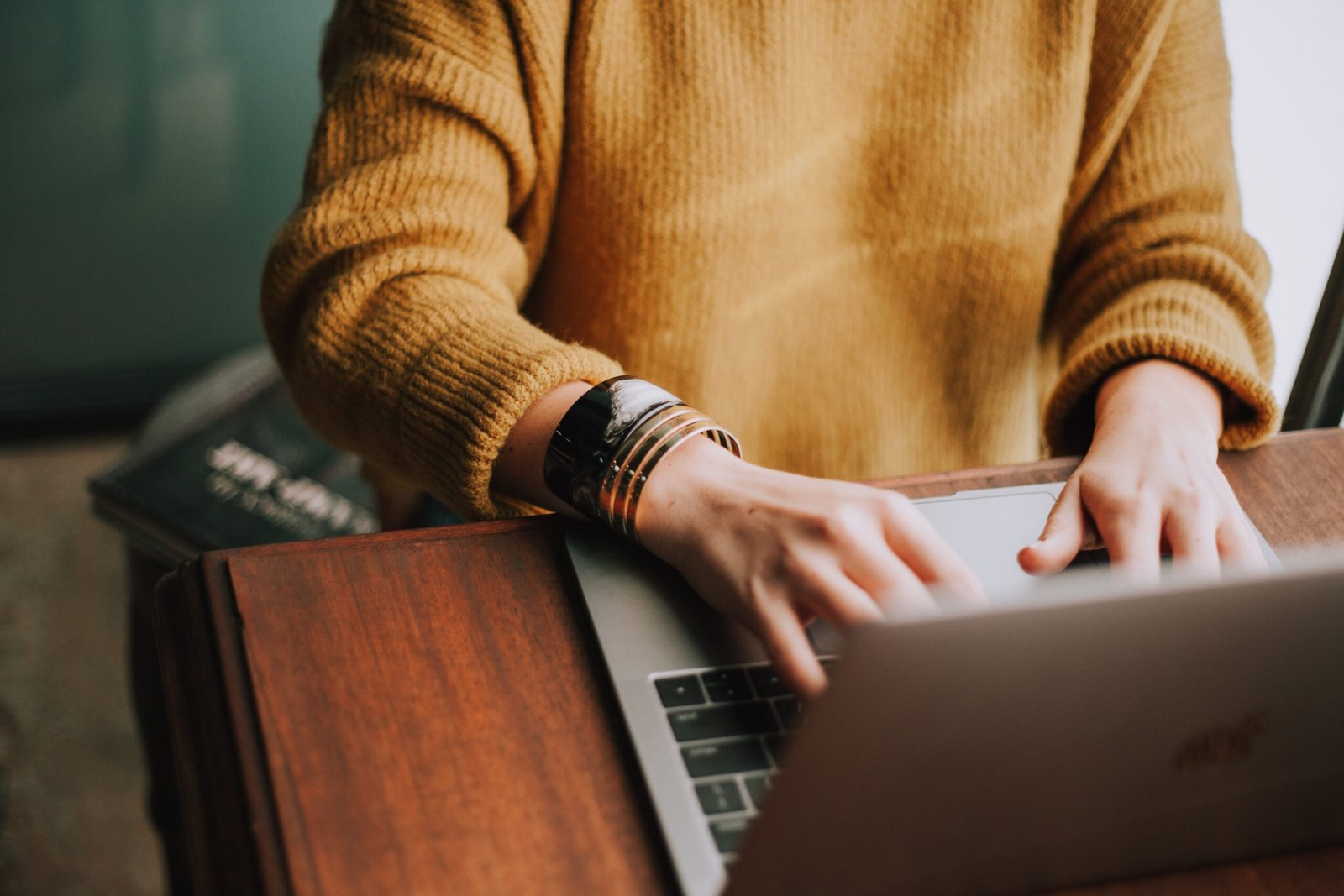 Who is a Link Building Specialist?