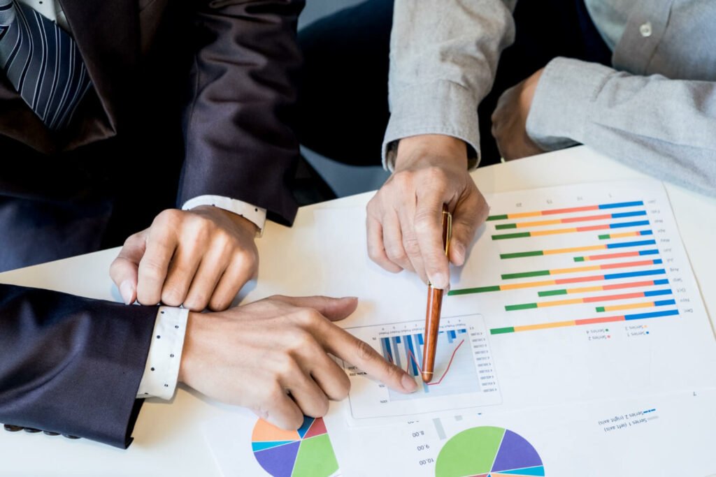 How to Analyze Competitors’ Real Estate Backlinks?